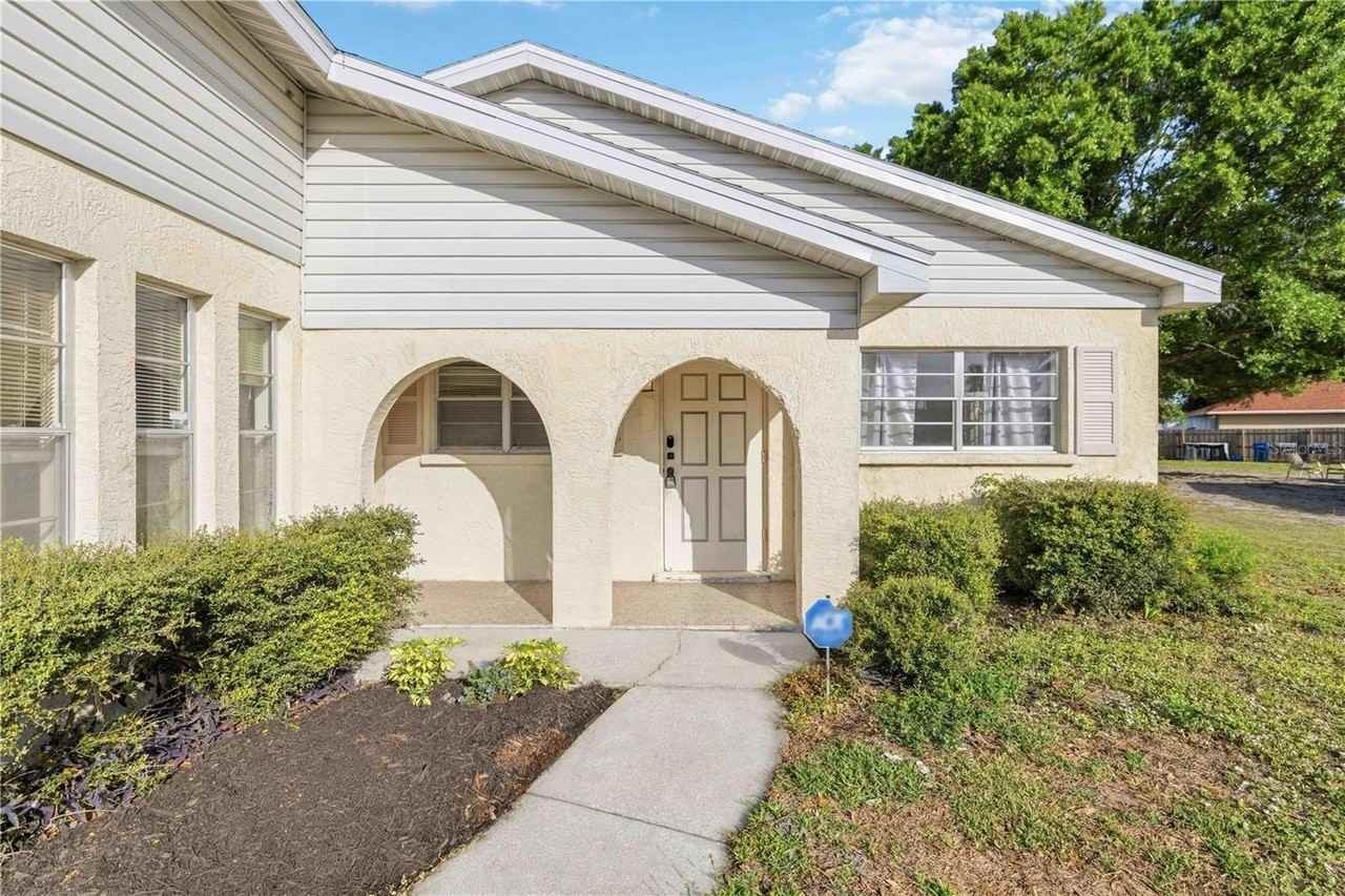 2615 9th Avenue Dr E - Photo 3 of 24