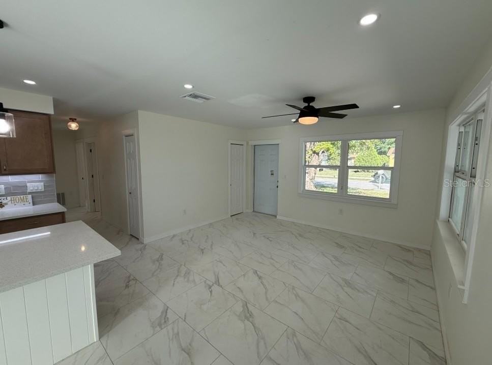 1809 5th Ave W - Photo 3 of 12