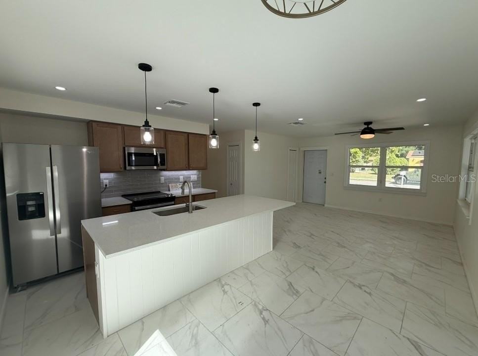 1809 5th Ave W - Photo 4 of 12