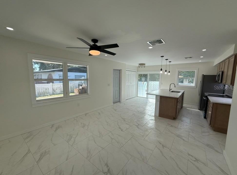 1809 5th Ave W - Photo 5 of 12