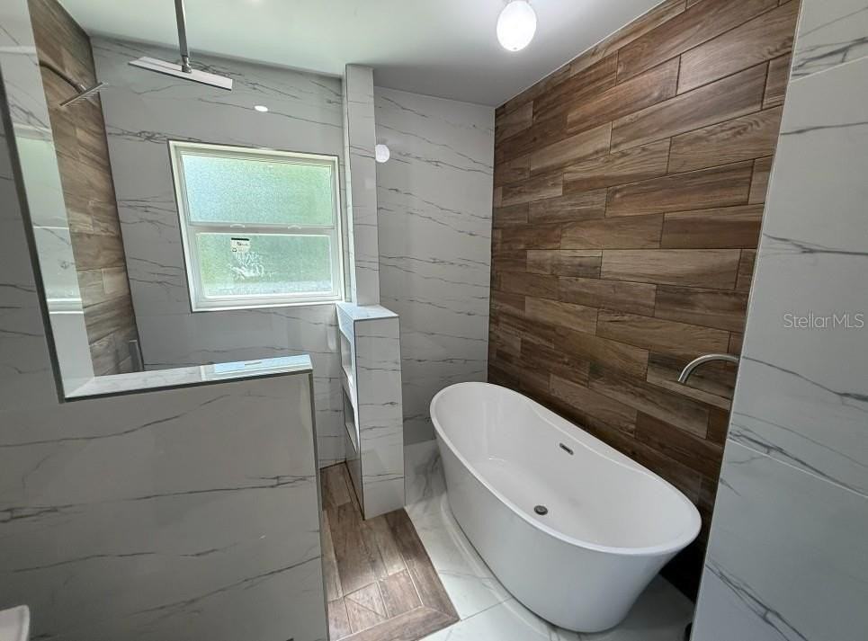 1809 5th Ave W - Photo 7 of 12