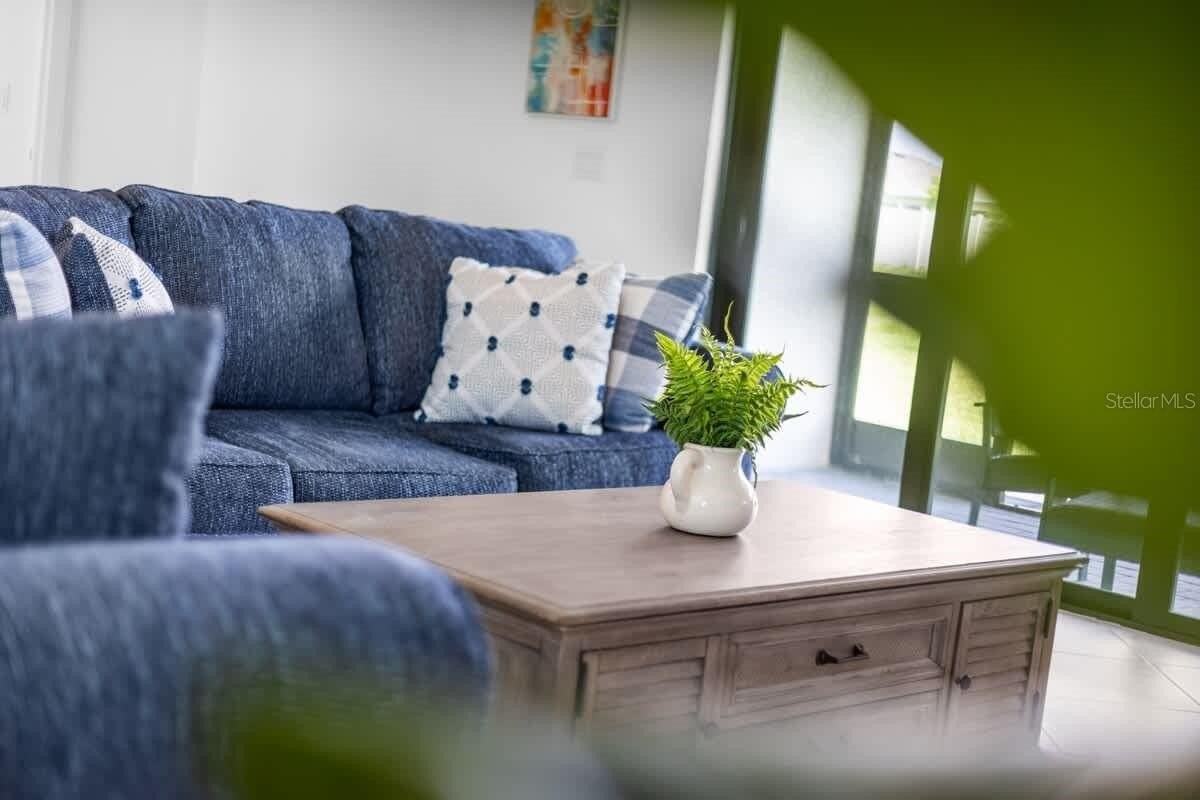 1638 Saddlewood Cir - Photo 5 of 47