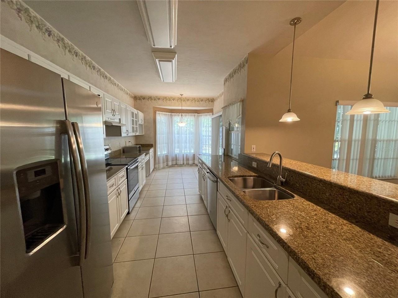 4431 Nw 35th St - Photo 5 of 31