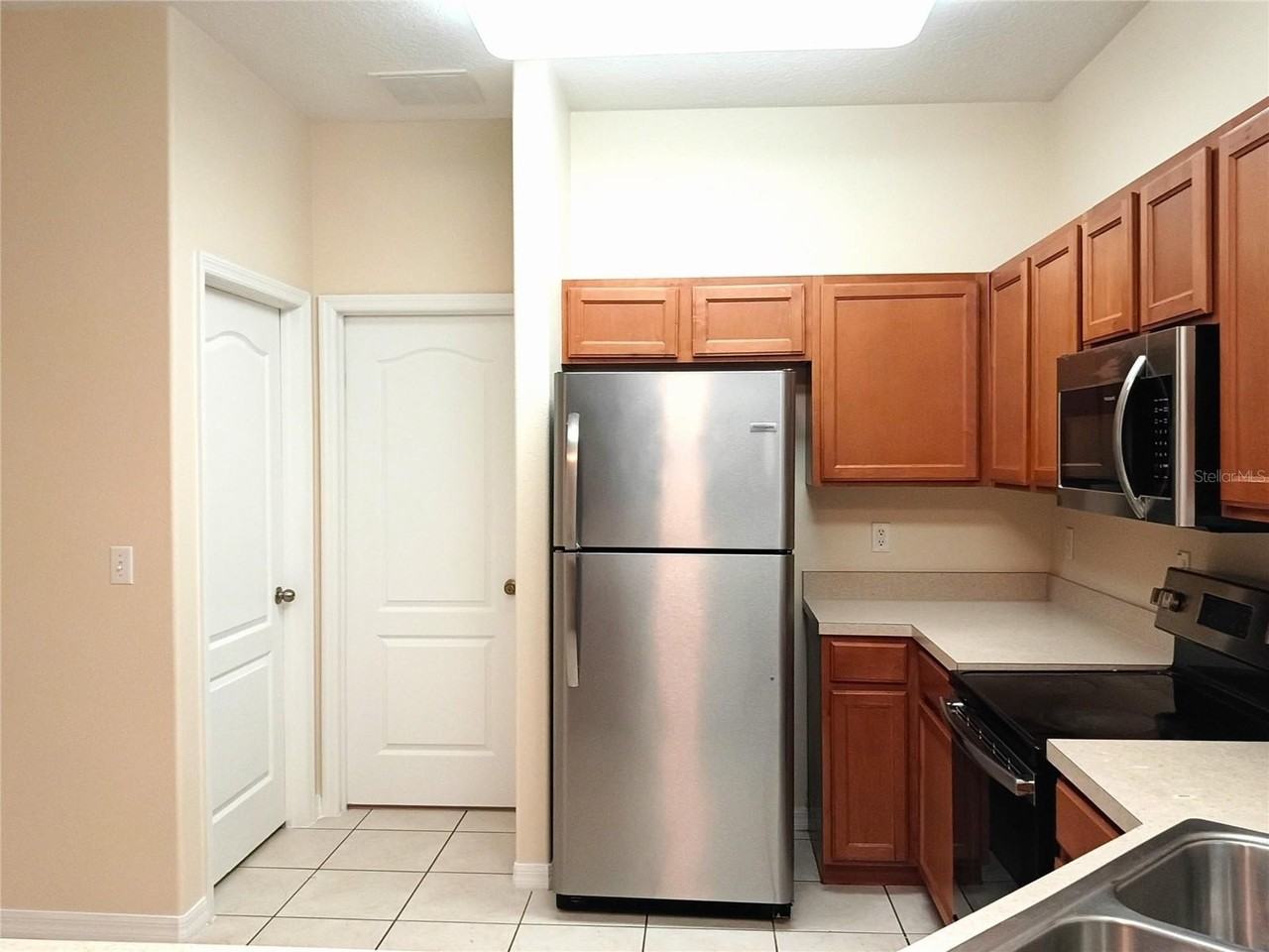 4239 Winding Vine Dr - Photo 4 of 5