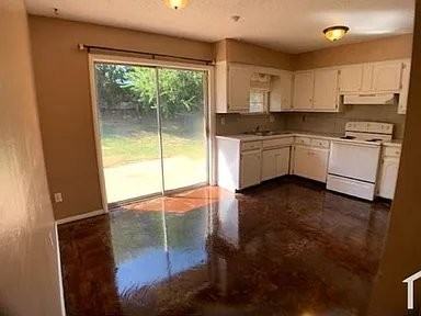 1024 Nw 20th St - Photo 7 of 21