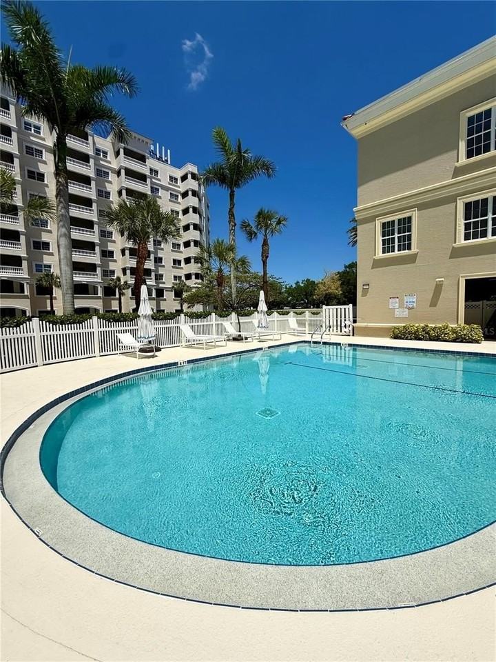 3730 Cadbury Cir #528 - Photo 4 of 31