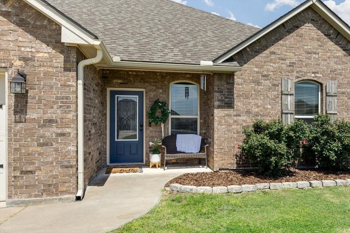 8398 Sw Sun Valley Dr #1 - Photo 2 of 36