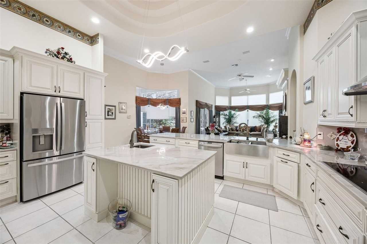 8742 Southern Breeze Dr - Photo 5 of 50