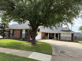 featured image of 5027 Tensas Dr