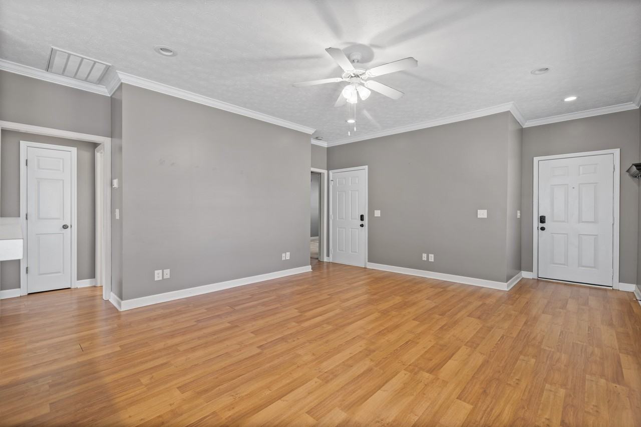 1623 Wellington St #NA - Photo 4 of 13