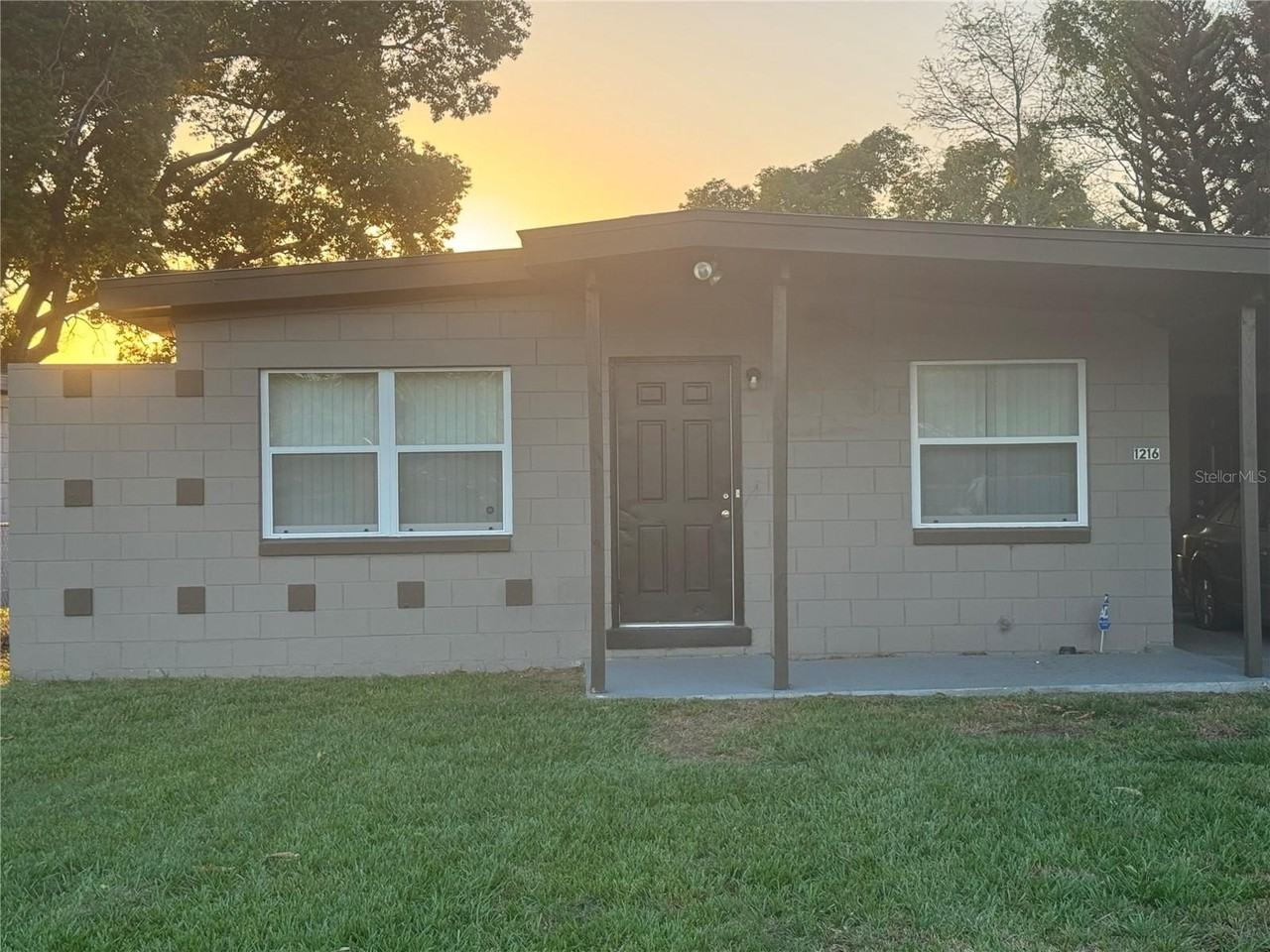 1216 Lawne Blvd - Photo 2 of 13