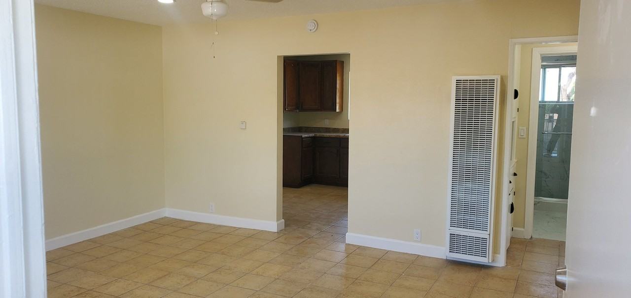 11749 4th Ave #4 - Photo 2 of 8