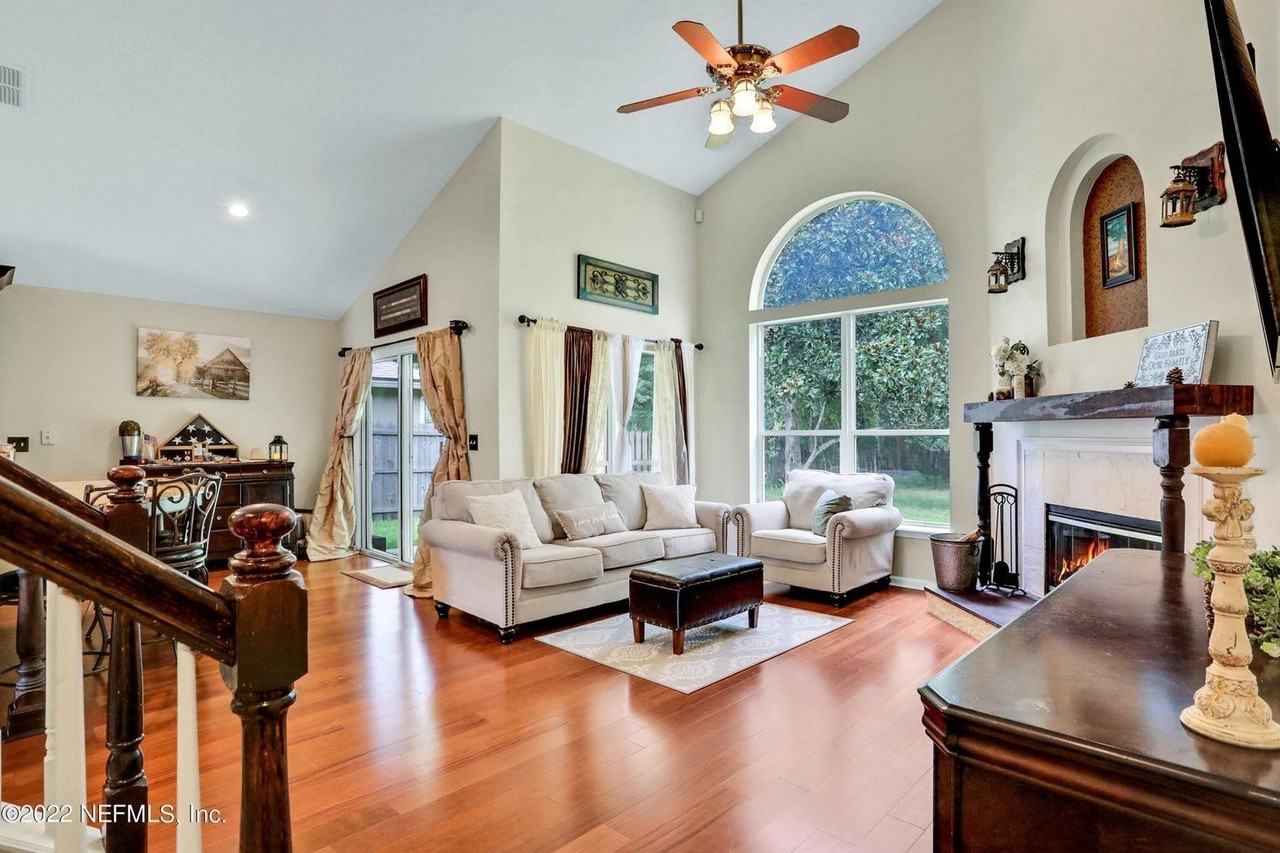 144 Greenfield Dr - Photo 7 of 24