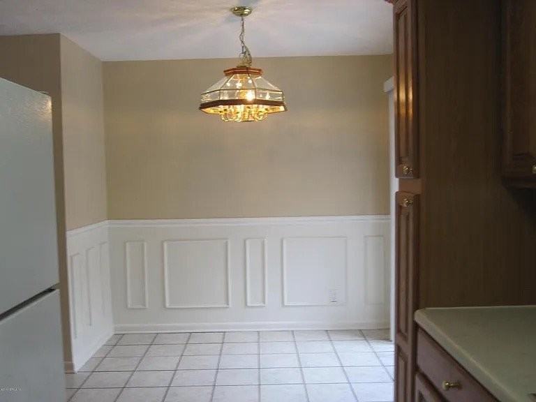 434 Hayton Ave - Photo 3 of 13