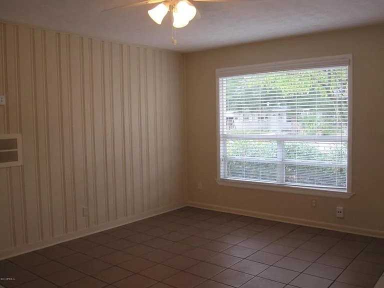 434 Hayton Ave - Photo 7 of 13