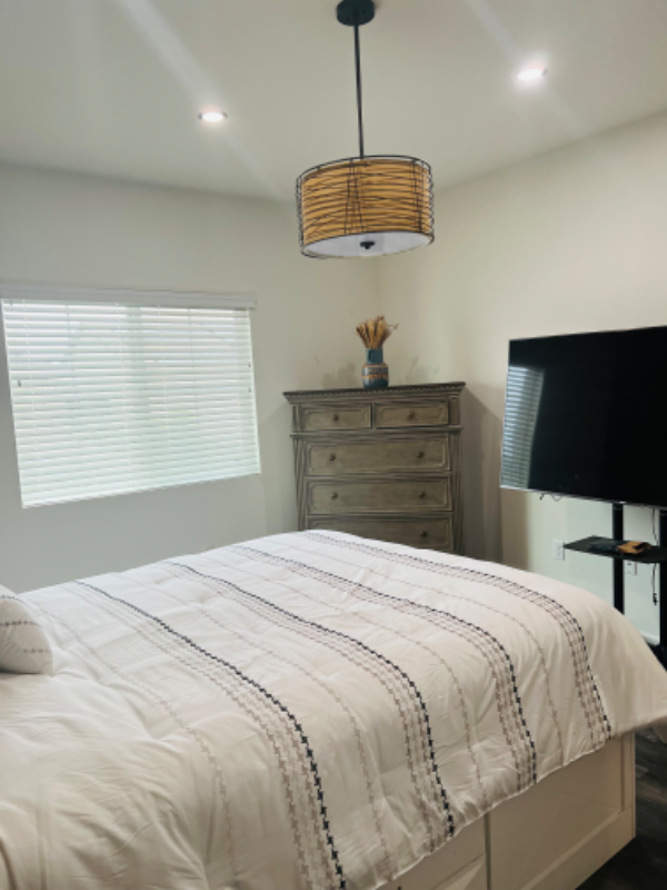 2118 Iberian Ct - Photo 2 of 7