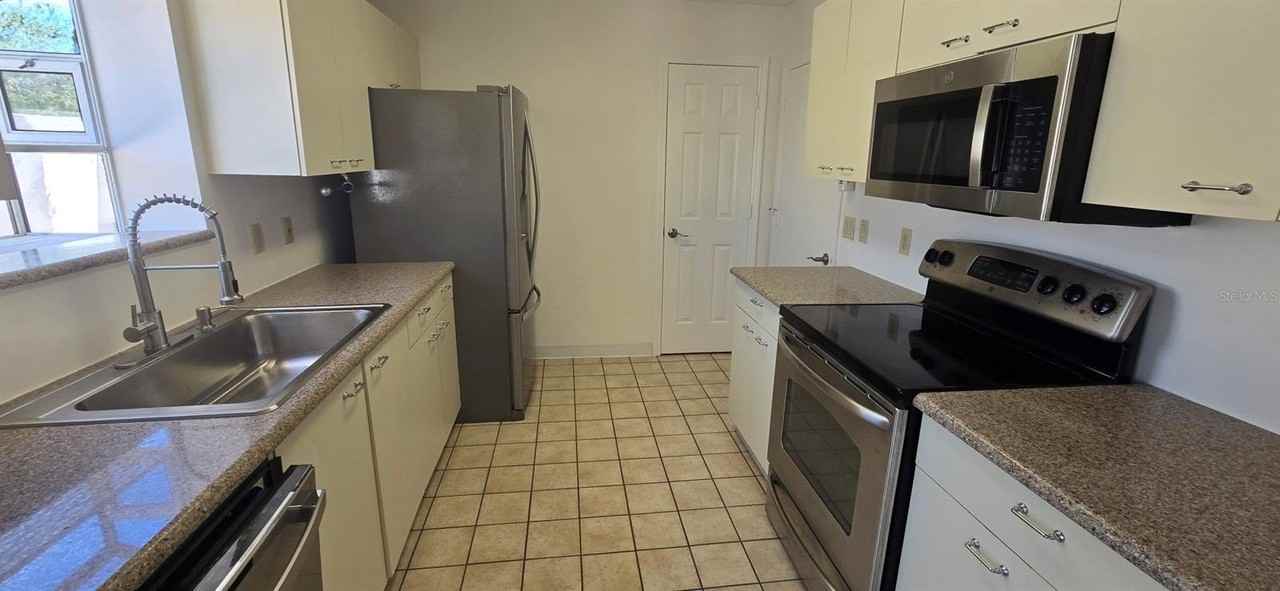 628 Dominguez Dr - Photo 5 of 16