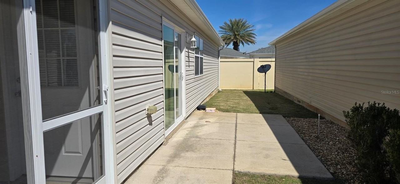 1009 Ridgeville Rd - Photo 2 of 17