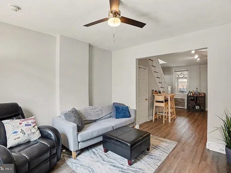 115 Hermit St - Photo 2 of 15