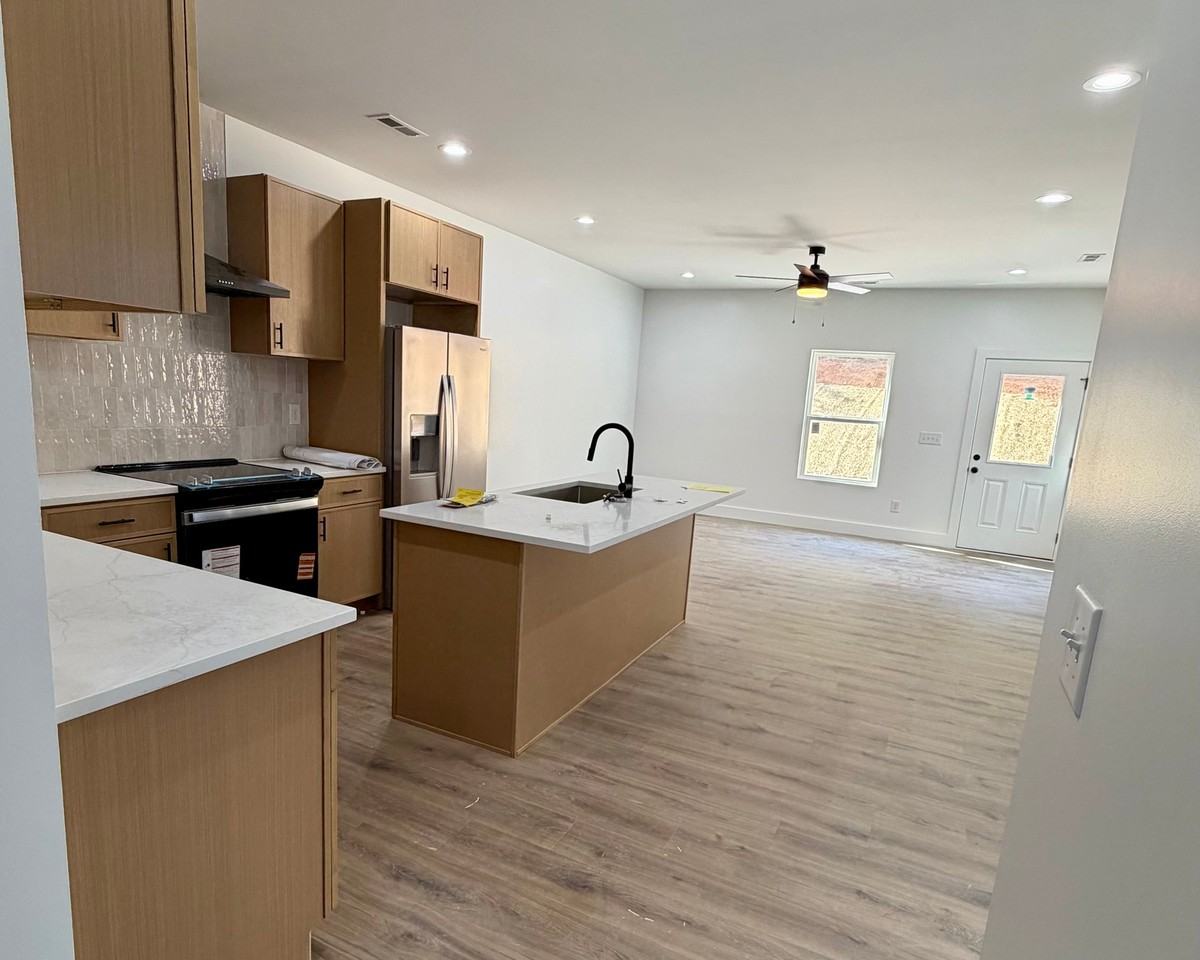 3425 Garden Dr - Photo 5 of 20