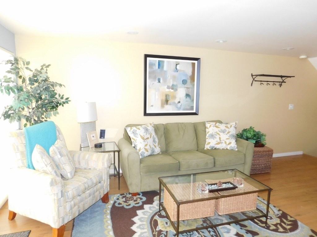 301 Iberian Way - Photo 5 of 8
