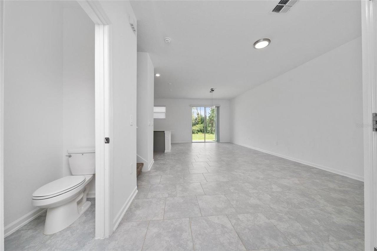 7720 Stone Creek Trl - Photo 6 of 23