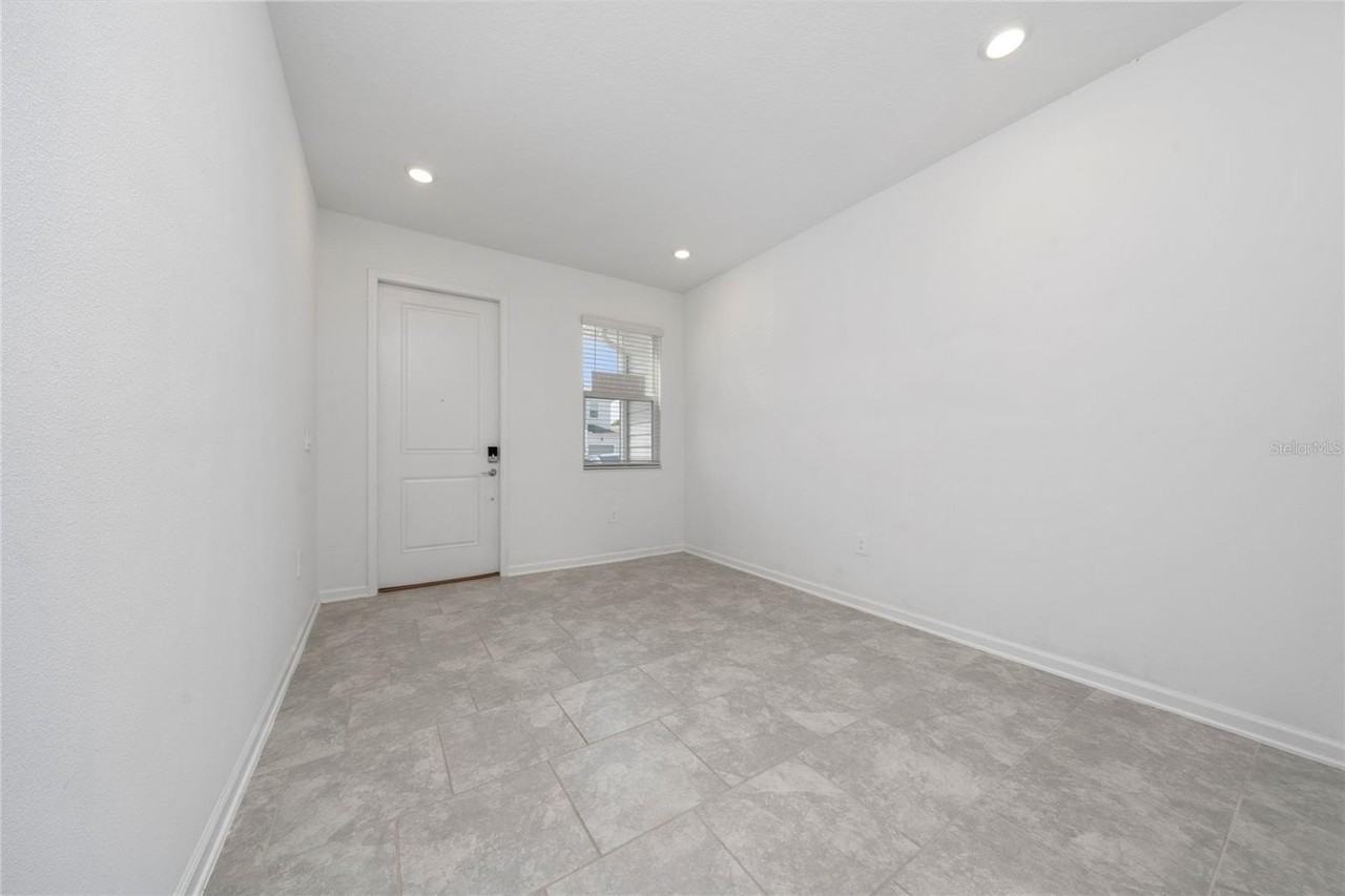 7720 Stone Creek Trl - Photo 7 of 23