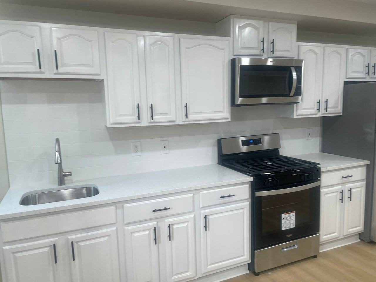 167 N Grove St #1H - Photo 2 of 6