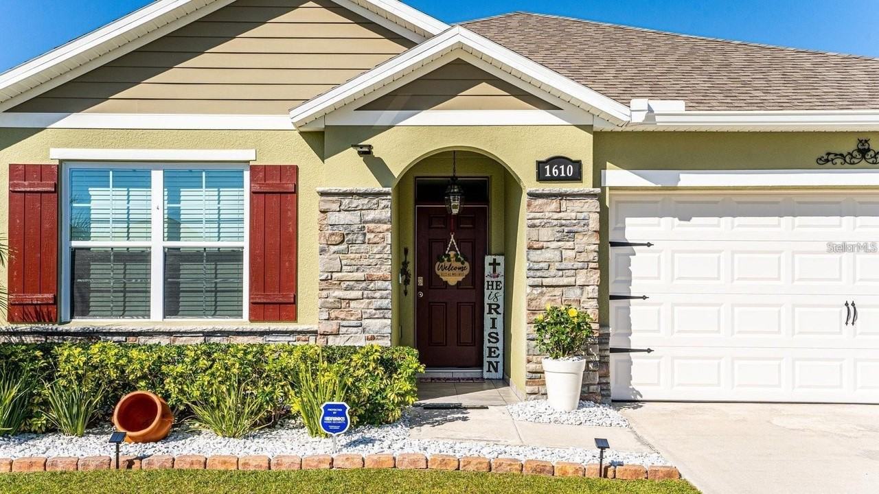 1610 Spray Ter - Photo 2 of 9