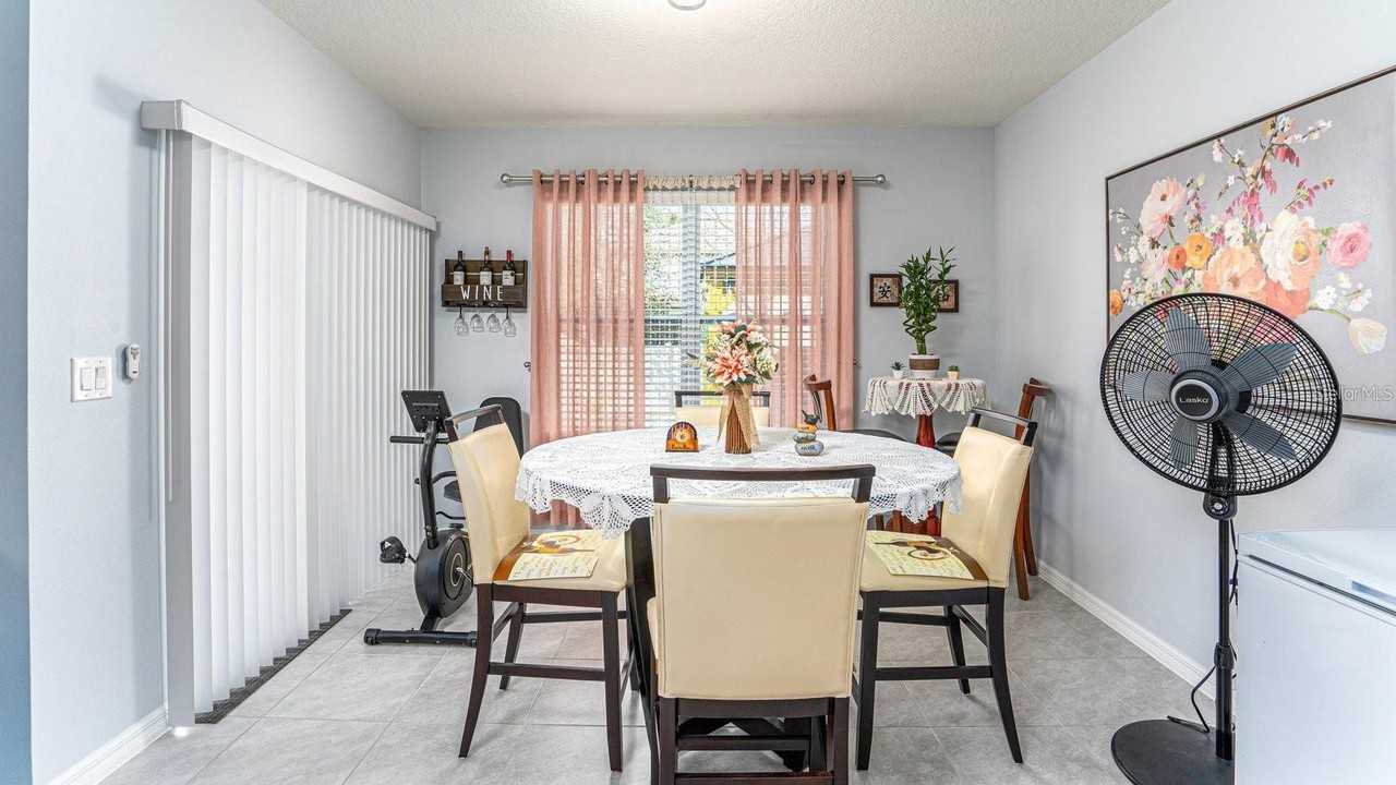 1610 Spray Ter - Photo 5 of 9