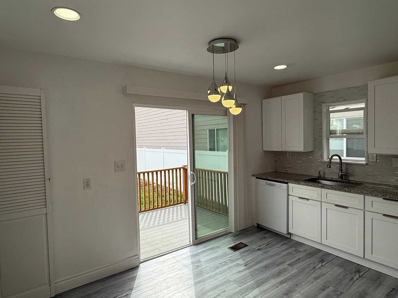 1822 E Pacific Ave - Photo 3 of 17