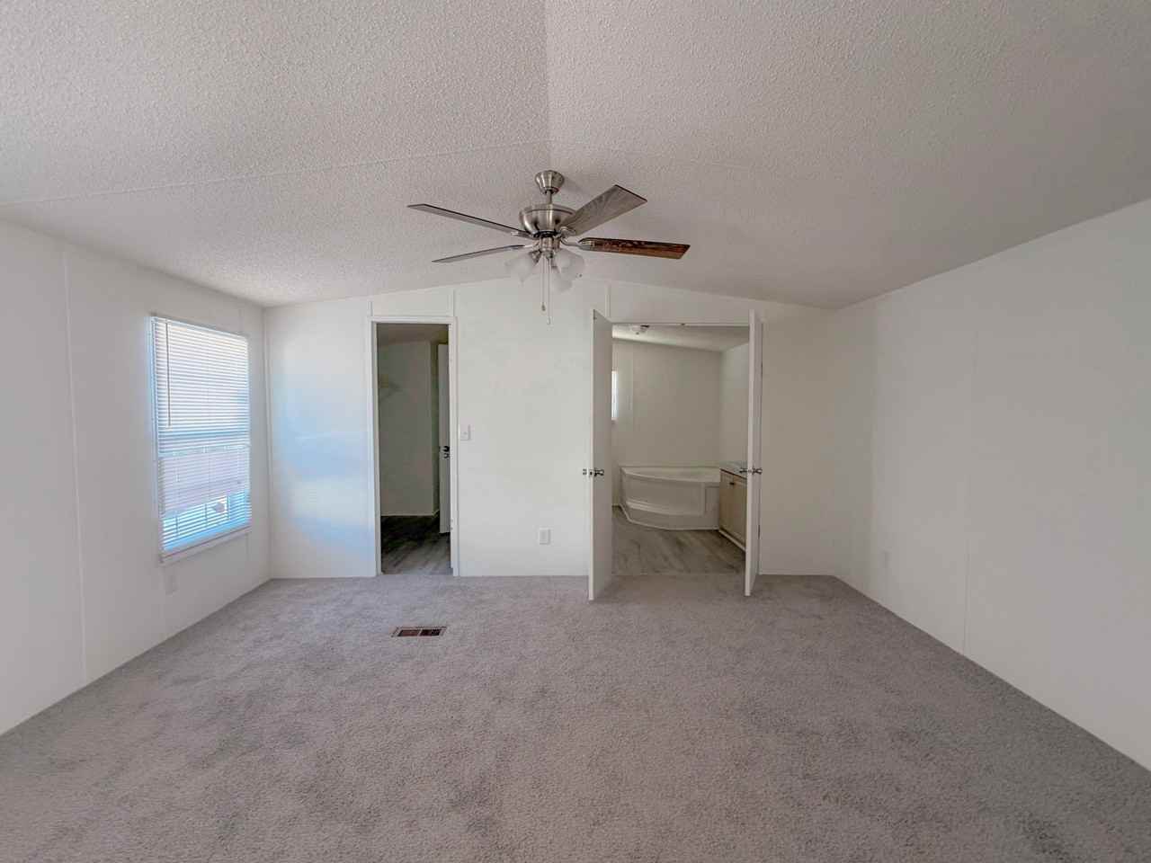 2111 Harristown Rd - Photo 7 of 13