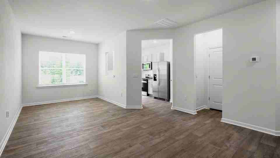 159 Starlight St - Photo 6 of 18