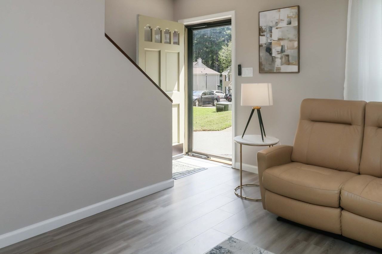 105 Rhum Pl - Photo 3 of 14