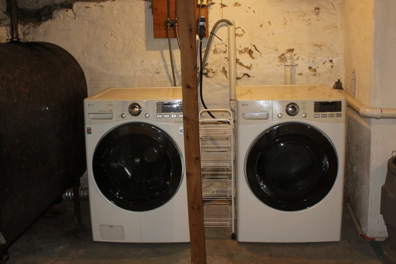 43B Sherman Ave #B - Photo 4 of 16