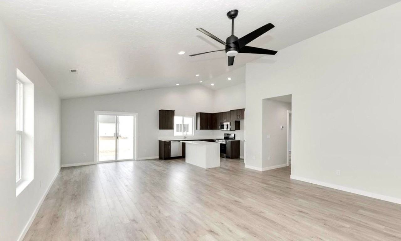 6290 W Karpathos St - Photo 5 of 14