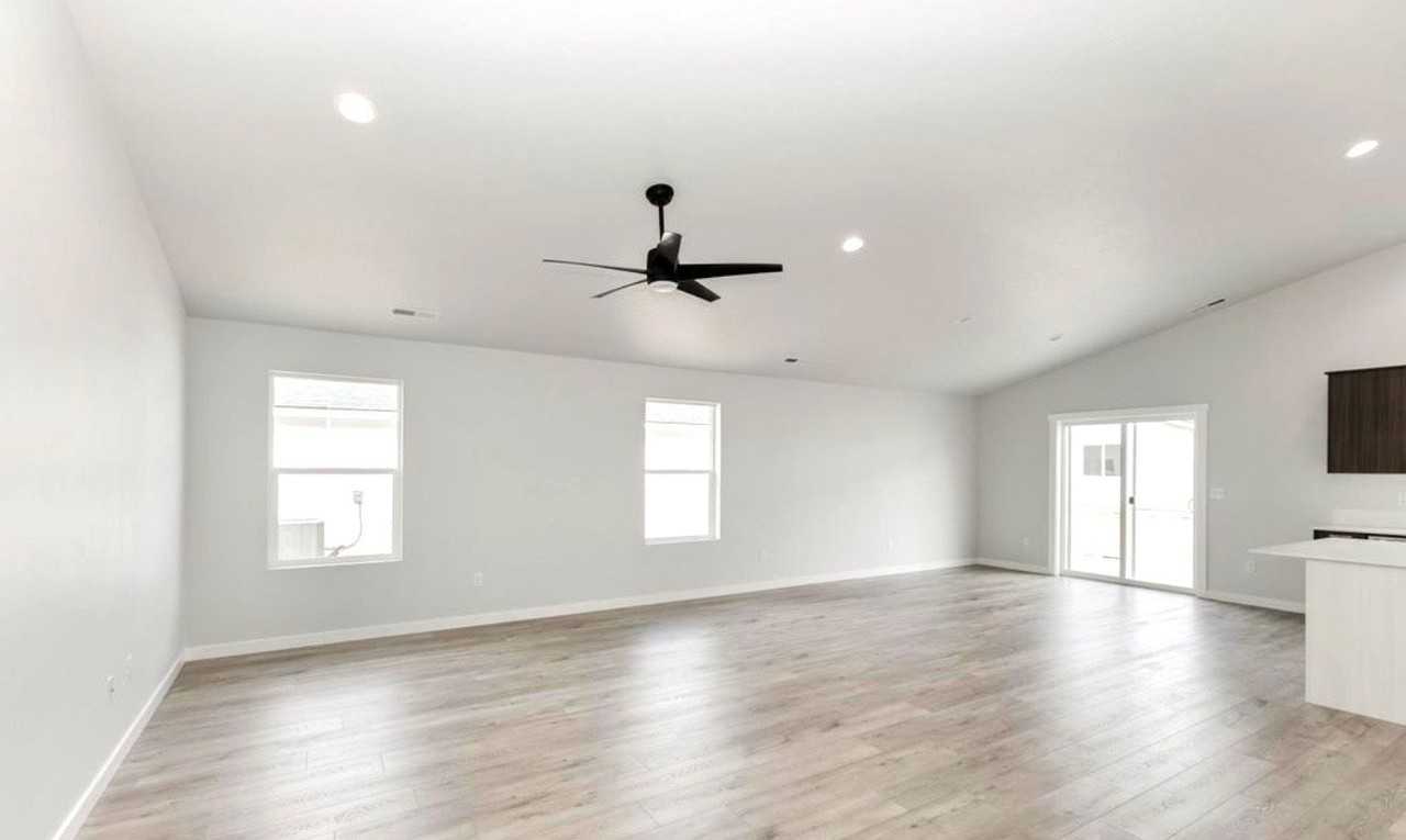 6290 W Karpathos St - Photo 6 of 14