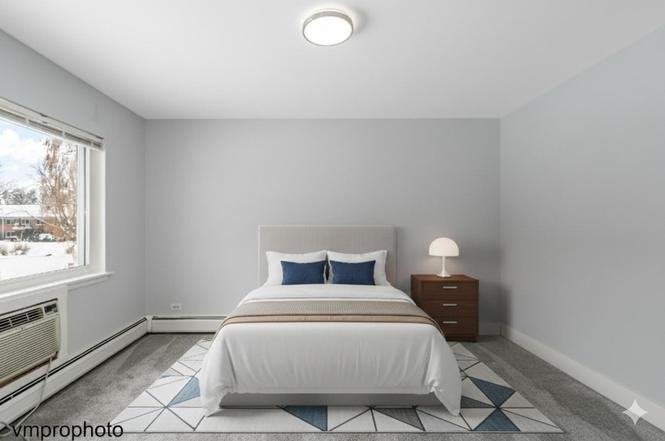 707 E Falcon Dr - Photo 3 of 14