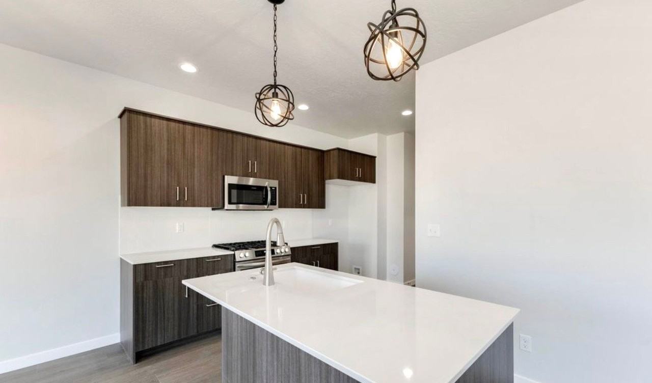 5034 S Amorita Ave - Photo 3 of 12