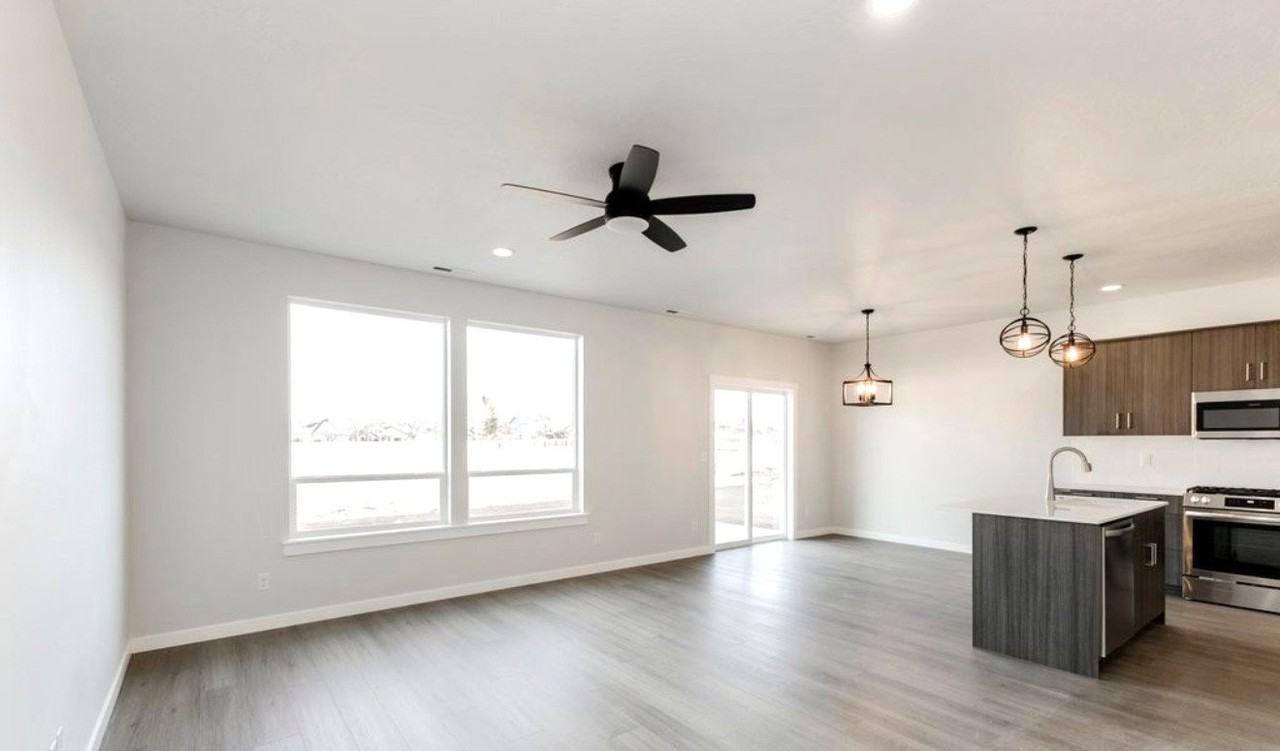 5034 S Amorita Ave - Photo 6 of 12