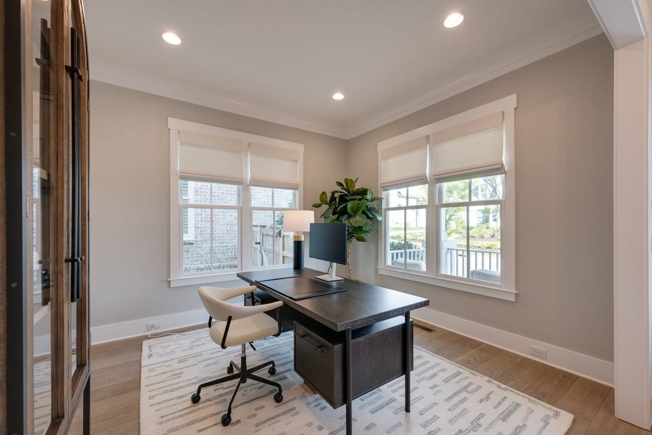 3066 Long Branch Cir - Photo 3 of 20