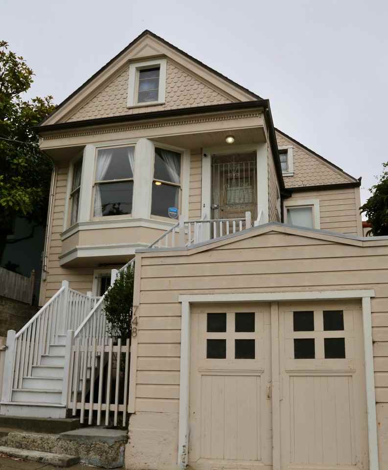 748 Kansas St - Photo 2 of 20