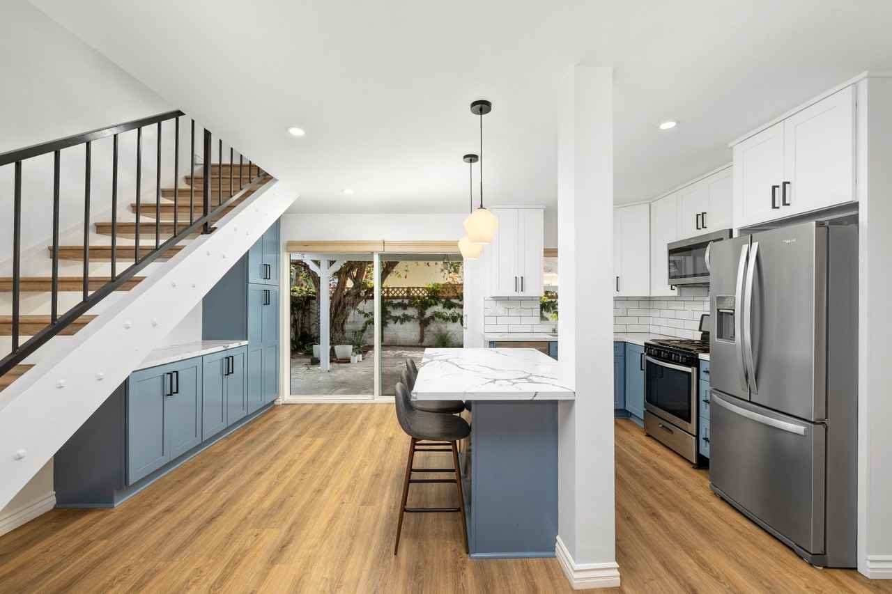 3852 W 157th St - Photo 2 of 20