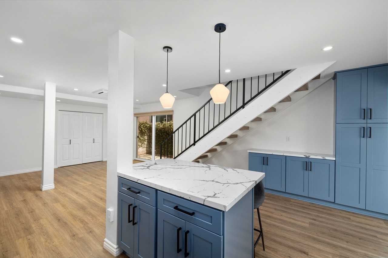 3852 W 157th St - Photo 5 of 20