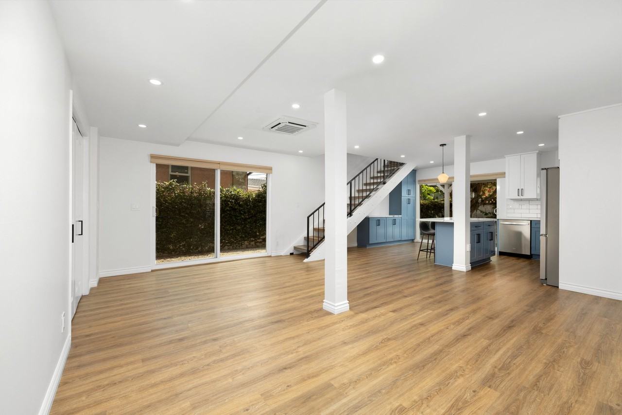 3852 W 157th St - Photo 6 of 20