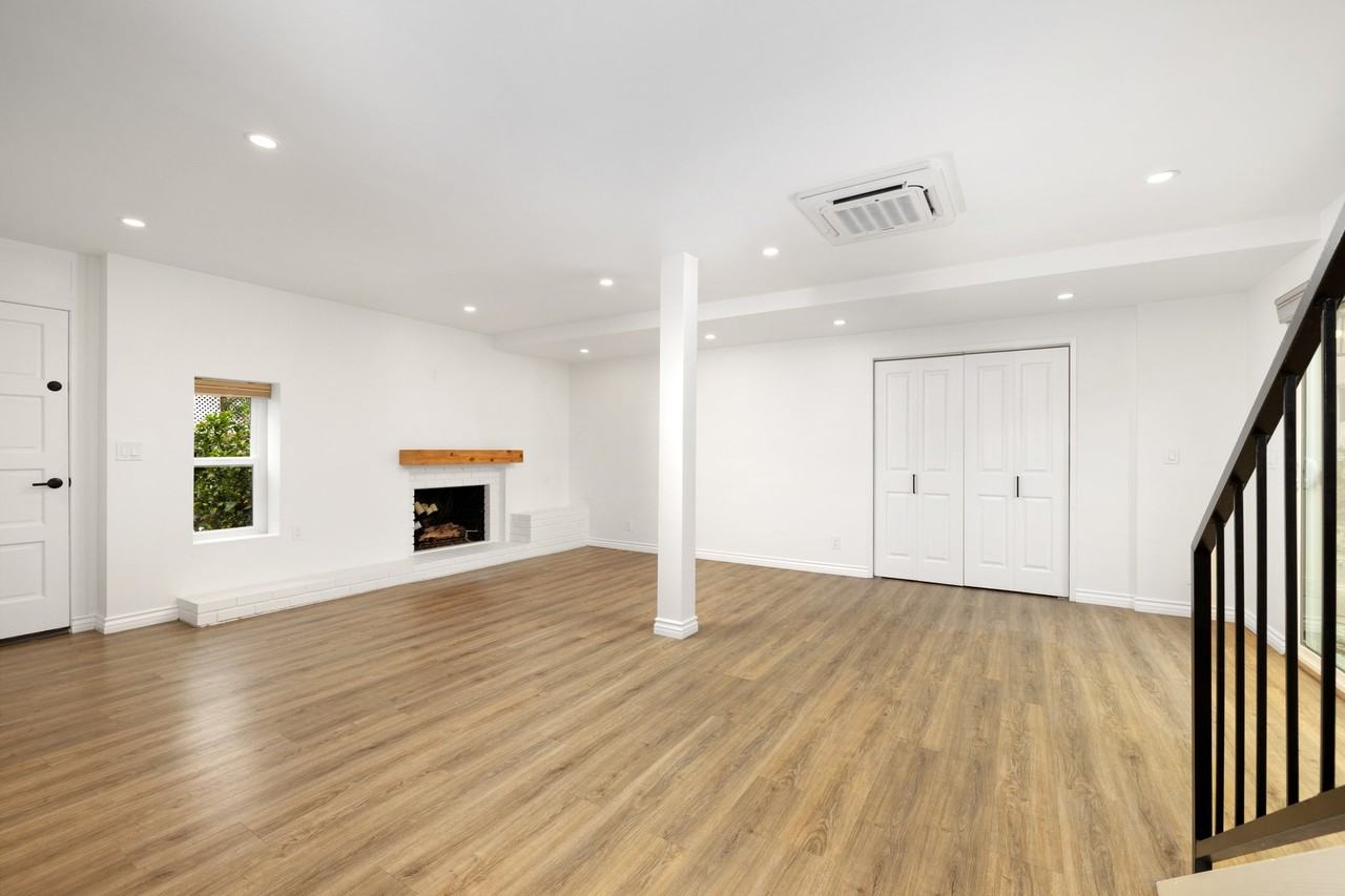 3852 W 157th St - Photo 7 of 20