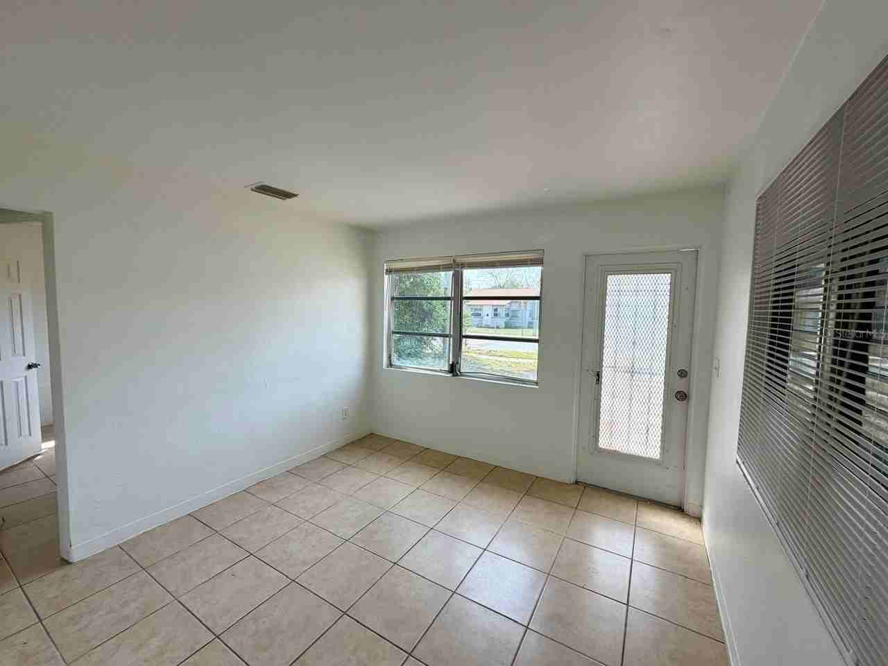 4627 19th Ave S - Photo 6 of 25