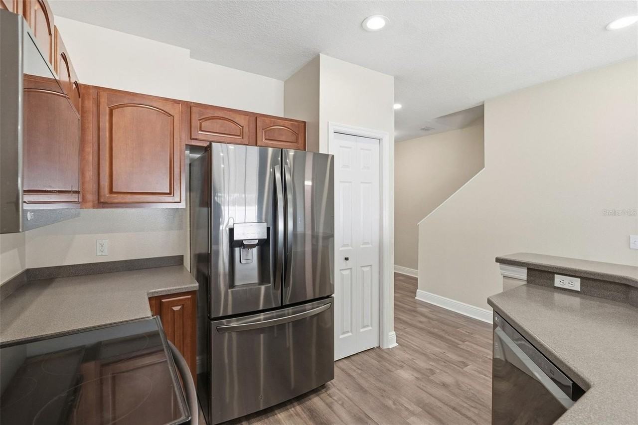 20484 Needletree Dr - Photo 6 of 27