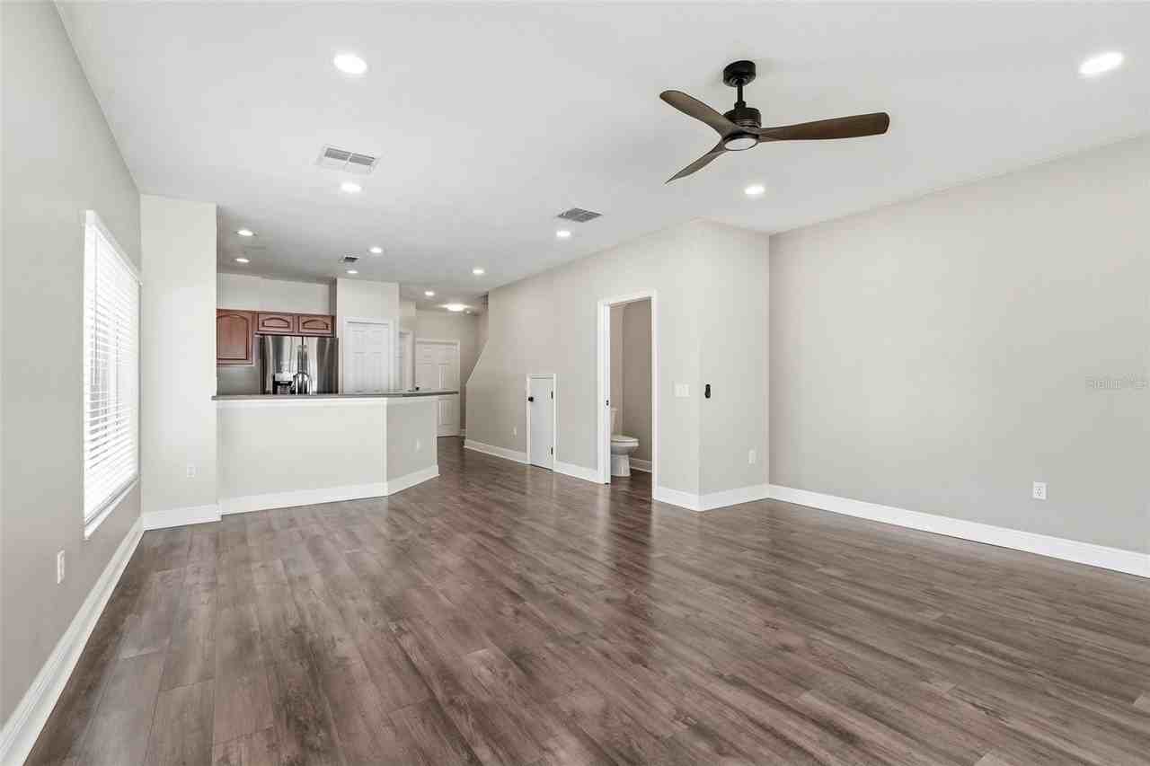 20484 Needletree Dr - Photo 7 of 27