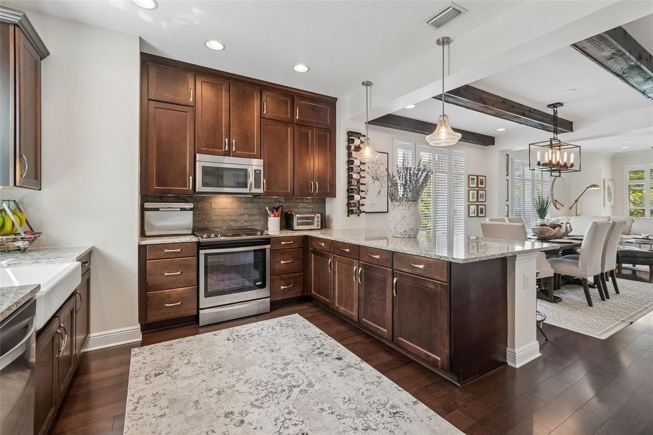 426 S Lincoln Ave - Photo 6 of 32